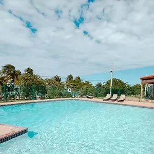 Hotel Oceania At 681 Ocean Drive **